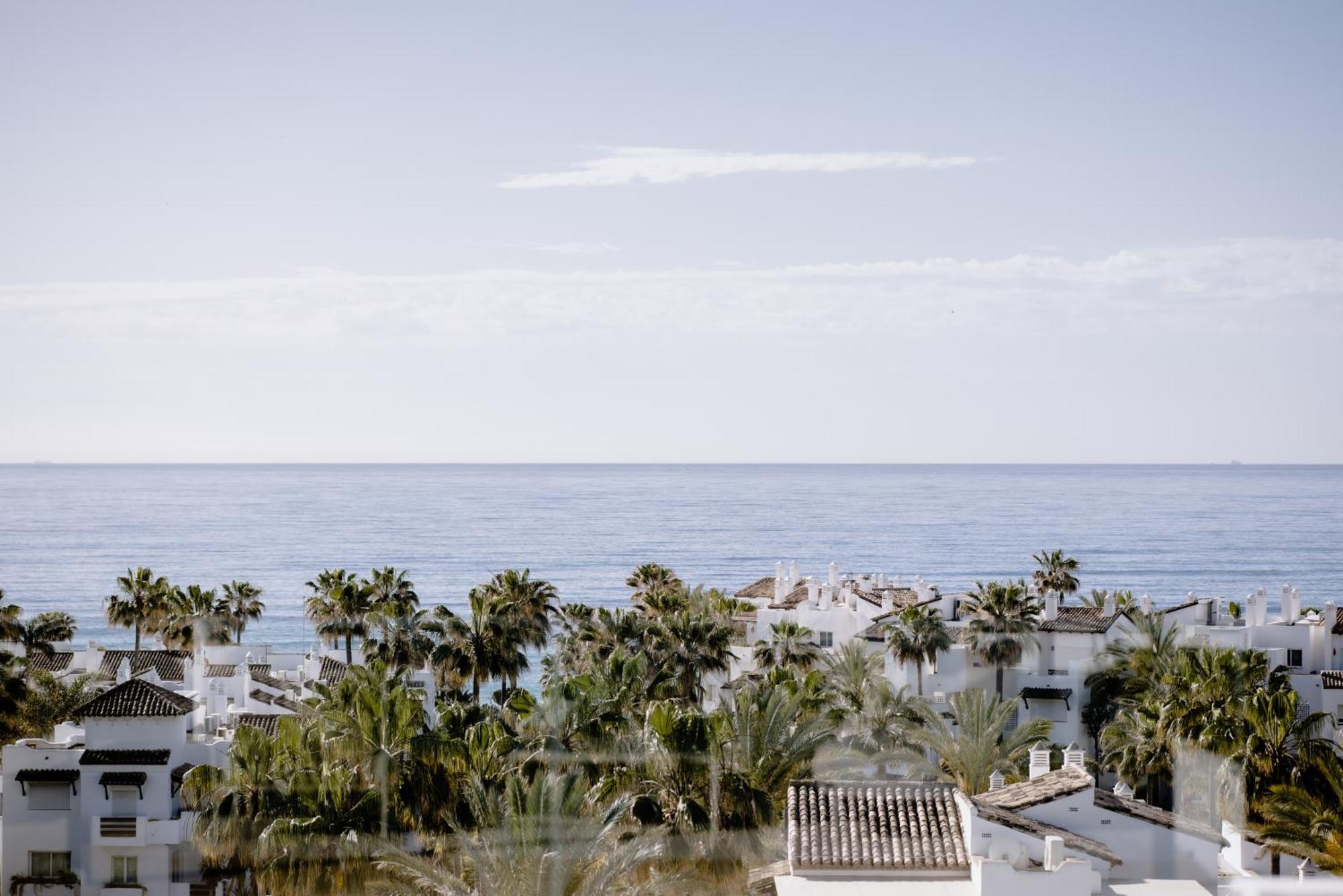 The Flag Hotel Marbella, Estepona Adult Recommended Eksteriør bilde