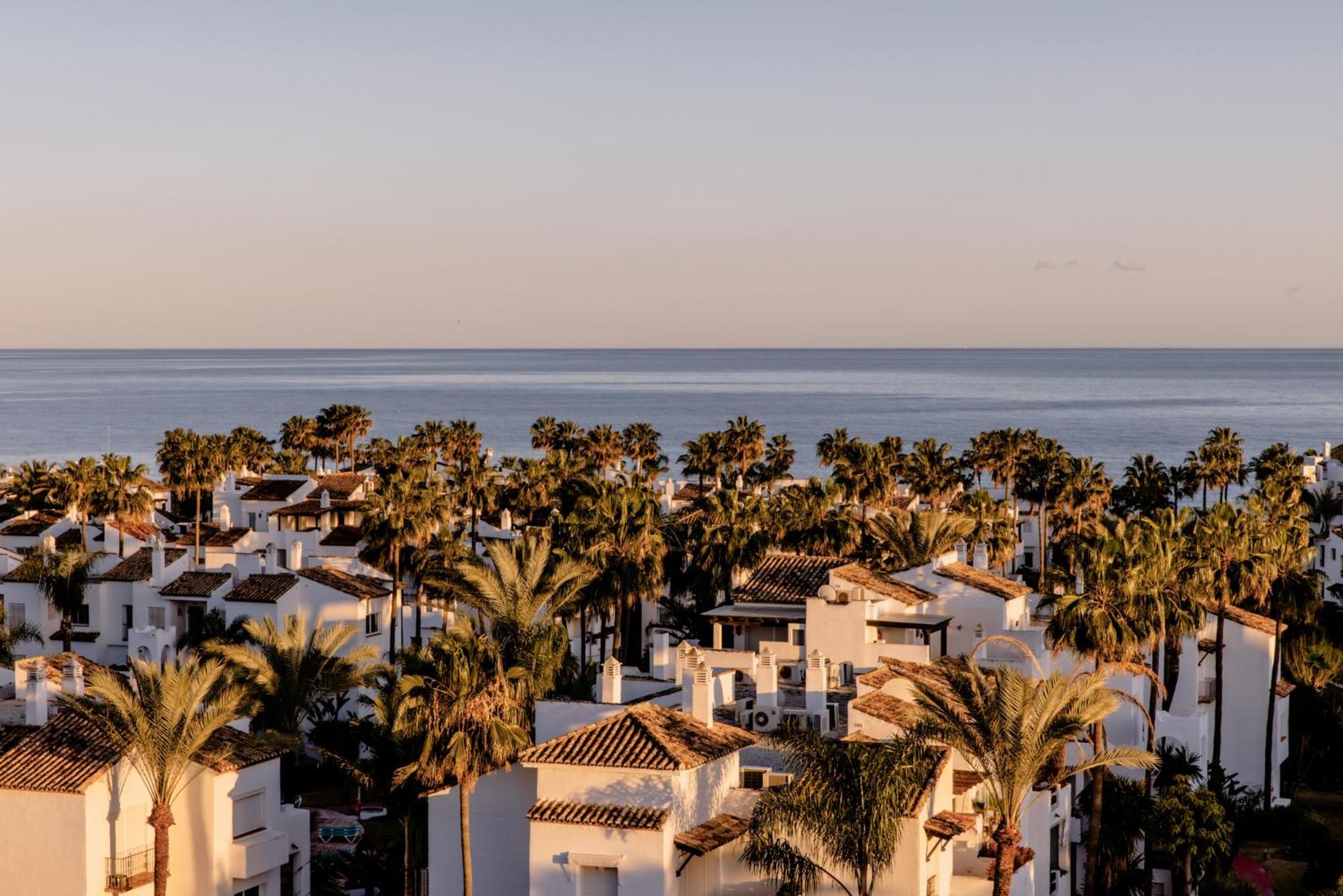 The Flag Hotel Marbella, Estepona Adult Recommended Eksteriør bilde